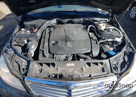 2013 Mercedes-Benz C 300 Luxury 4Matic из США, поврежденный, VIN WDDGF8AB0DR252902